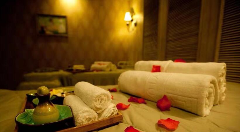 西安莲湖区高端水疗spa会馆就这样带着清风月静抚慰了光阴悲喜